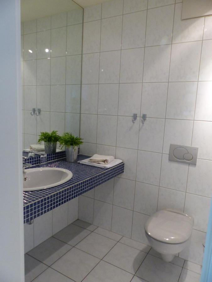 Hotel Eifelsteig Ретґен Екстер'єр фото