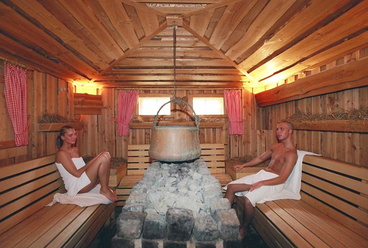 Hotel Eifelsteig Ретґен Екстер'єр фото